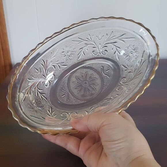 Vintage Indiana Glass Crystal Sandwich Bowl Oval 8.5" Scalloped Gold Trim - Picture 6 of 9